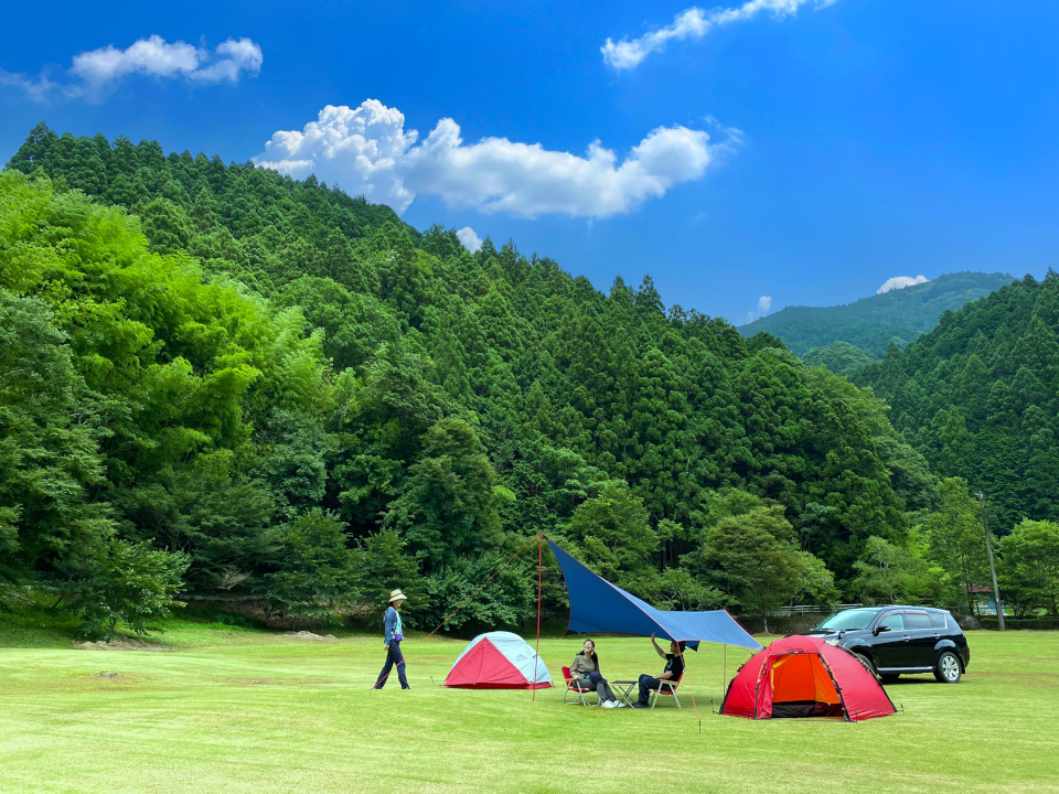 びく石山静かな夜のキャンプ場