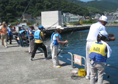 熱海港海釣り施設