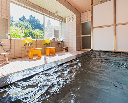 接岨峡温泉 森林露天風呂